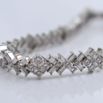 Tapestry Modern Woven Diamonds