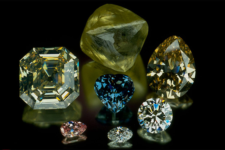 The World’s Top Seven Gem Collections Image