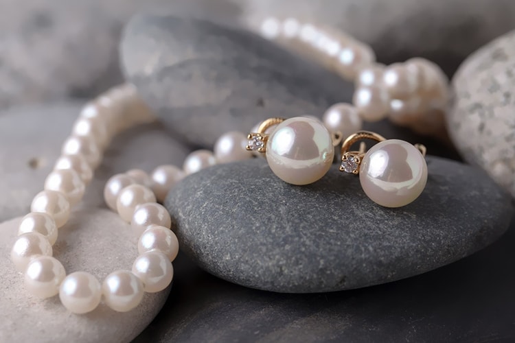A Beautiful Pearl Necklace and Earrings 