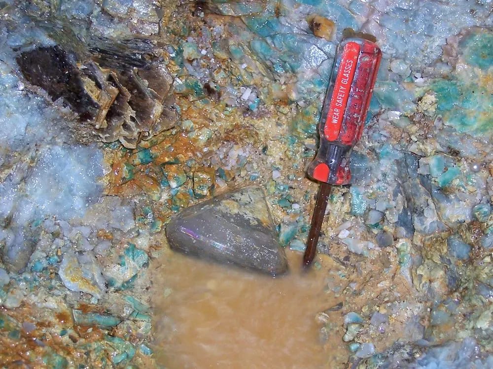 topaz, Morefield Mine, VA