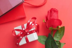 Jewelry Leads Record NRF Valentine’s Day Sales Forecast